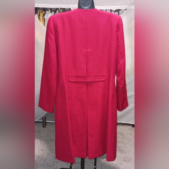 Red Dress Suit - Picture 3 of 6